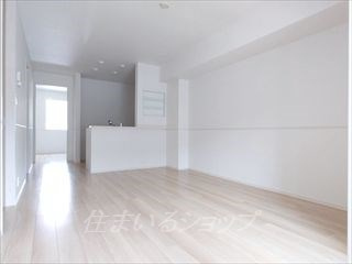 Ｐｌａｃｅｄ　Ⅱの居間・リビング|人気の対面キッチン