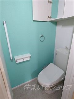 Ｐｌａｃｅｄ　Ⅱのトイレ|シャワートイレ・手すり・収納あり