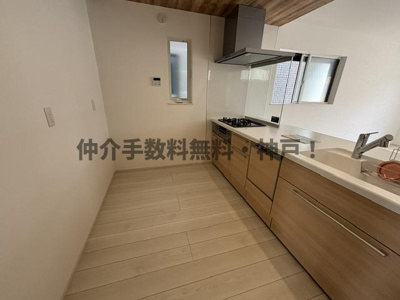 【キッチン】 | 神戸市垂水区本多聞6丁目　新築戸建1号棟　仲介手数料無料！ | お料理しやすいキッチンです
