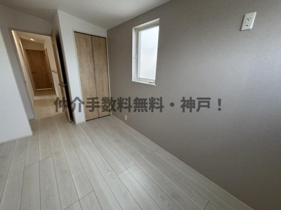 【洋室】 | 神戸市垂水区本多聞6丁目　新築戸建1号棟　仲介手数料無料！ | ゆったりした洋室です