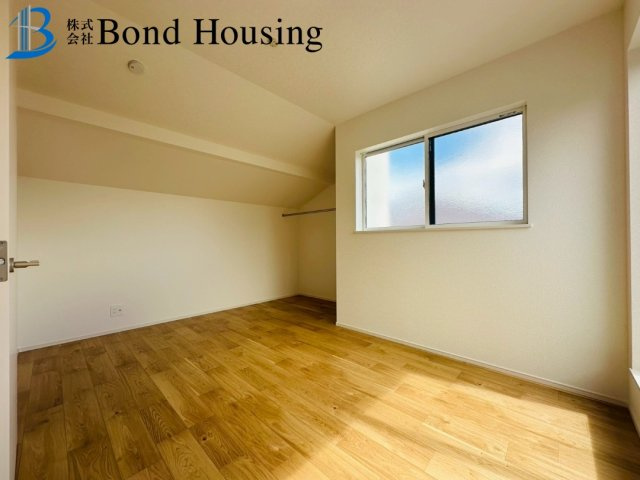 南向きバルコニー・周辺環境充実　神陵台　全2棟　2号棟の洋室