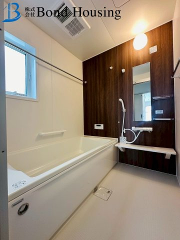 南向きバルコニー・周辺環境充実　神陵台　全2棟　2号棟の浴室