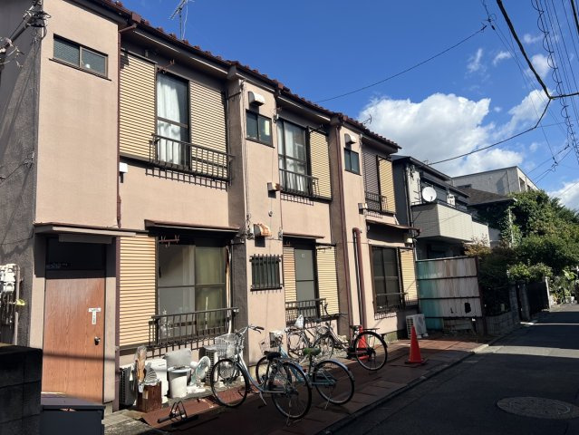 ロングハウスの外観|外観もきれいです