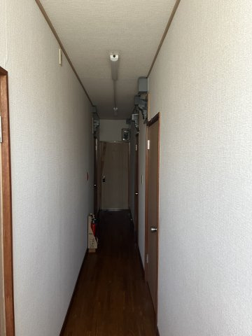 ロングハウスの玄関|きれいな玄関です