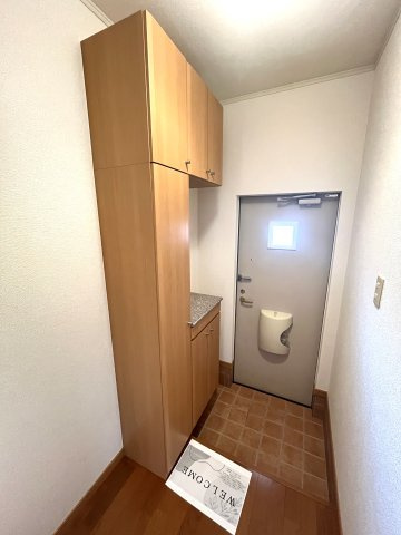 マ・シャンブルの玄関