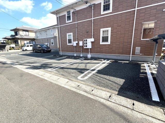 マ・シャンブルの駐車場