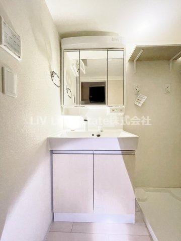 コイトハイツ　旧）新堀2丁目マンションの洗面所
