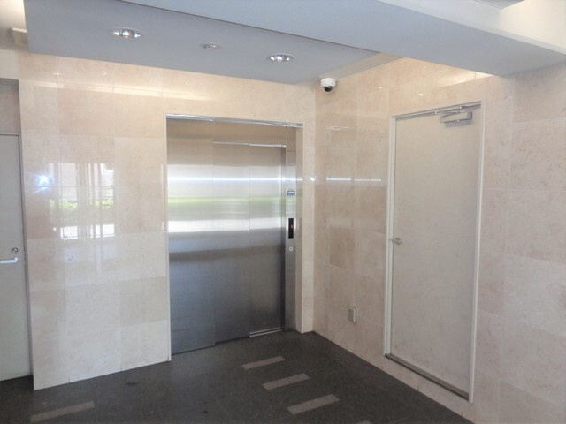 グロースメゾン亀戸のロビー