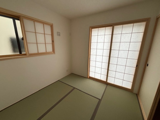 【和室】 | 神戸市垂水区神陵台5丁目　新築戸建1号棟　仲介手数料無料！ | 和室があると、家にあたたかい雰囲気が生まれます