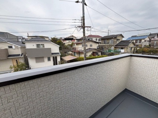 【バルコニー】 | 神戸市垂水区神陵台5丁目　新築戸建1号棟　仲介手数料無料！ | お洗濯にも便利なバルコニー付き