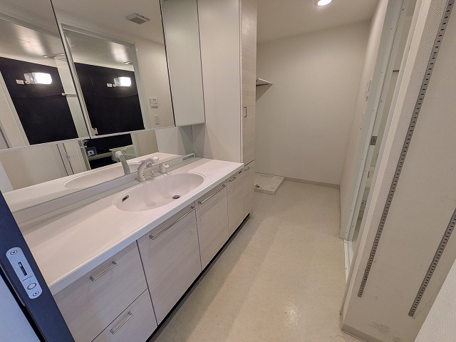 【独立洗面台】 | ポレスターメガシティ小倉ウエストガーデン（A-3）