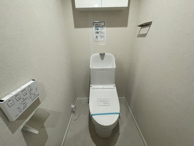ロワールマンション・アール板付壱番館のトイレ|縦型トイレはお掃除しやすいですよ☆