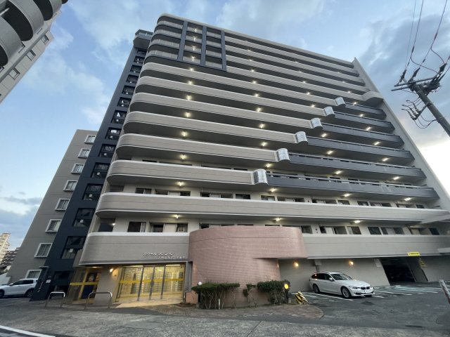 ロワールマンション・アール板付壱番館の外観|綺麗な外観です☆