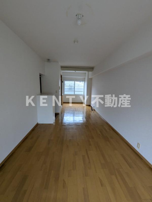 【居間・リビング】 | Ｓｔｅｌｌａ池上 | ゆったり過ごせるリビングです