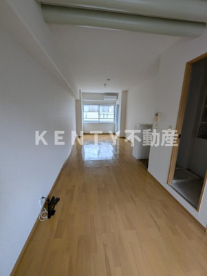 【居間・リビング】 | Ｓｔｅｌｌａ池上 | ゆったり過ごせるリビングです