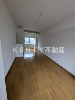 【居間・リビング】 | Ｓｔｅｌｌａ池上 | こちらの居間で趣味の時間をお楽しみください