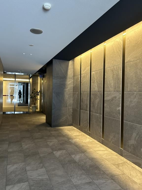 シークレフ北浜のエントランス