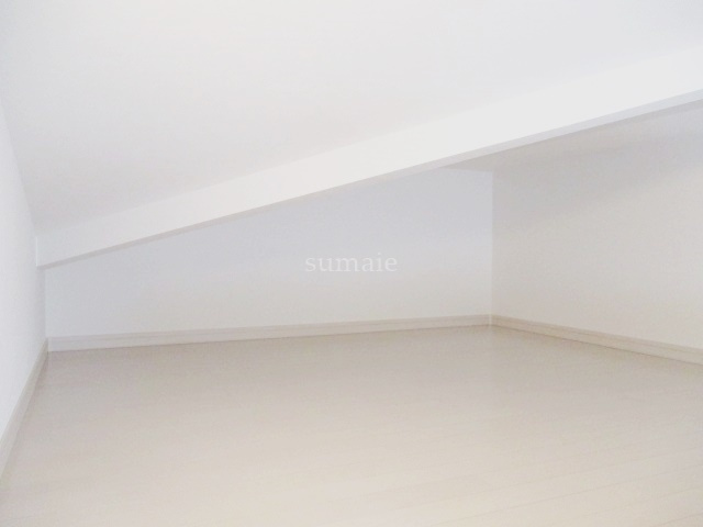 ノーザンロード志茂の居間・リビング|広めのロフトです☆