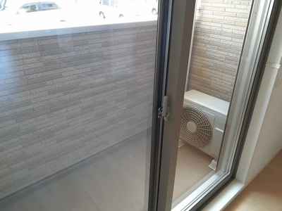 【バルコニー】 | Ｈ・Ｔミニョン姫路 | 暖かな日差しのふりそそぐバルコニー