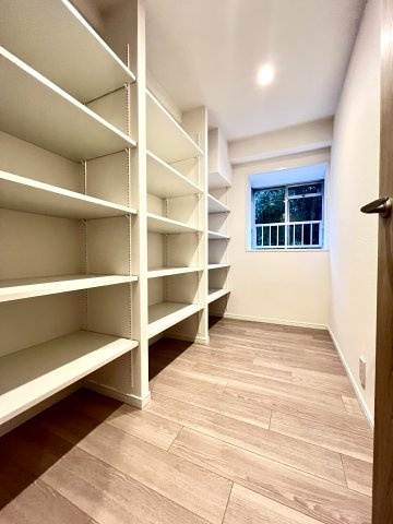 南港はなのまち住宅35号棟の収納|納戸