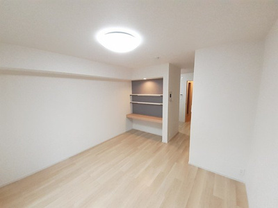 【居間・リビング】 | アネモスヒルズ姫路Ⅰ | ゆったりとしたリビングです