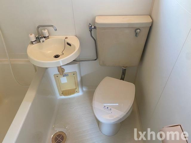 マンションナカムラのトイレ|清潔感のあるトイレです