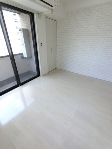 トレド新宿の洋室