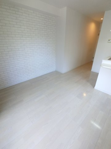 トレド新宿の洋室