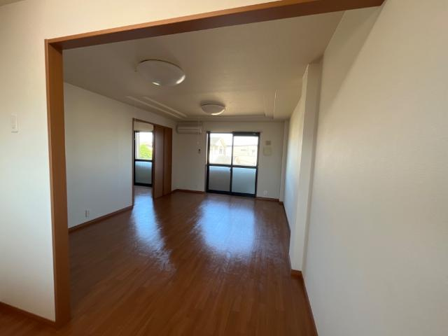 サンクスの居間・リビング|リビング