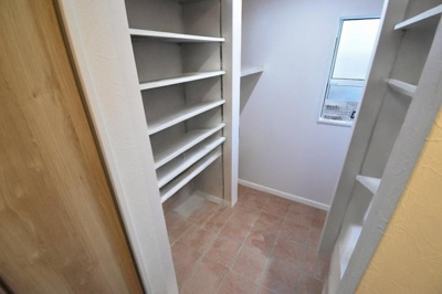 【玄関】 | いちき串木野市高見町 戸建 | シューズインクローゼット