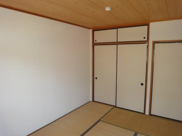 パレス東山の和室