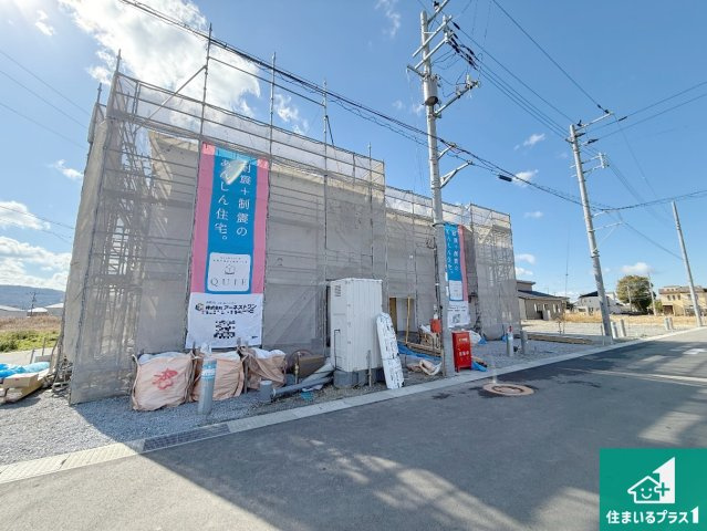 岩出市曽屋　第8期　新築一戸建ての前面道路含む現地写真|周辺は落ち着いた街並みの住宅地！子育てがしやすい住環境です！まだ未完成ですが、現地でしかわからない事もございます。是非一度ご覧ください。