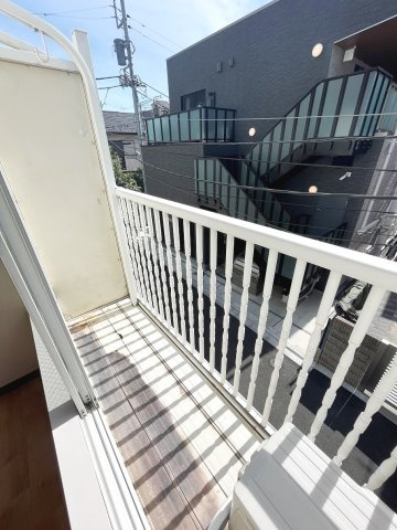 ベルシティ根津のバルコニー|※写真は同タイプの別室になります