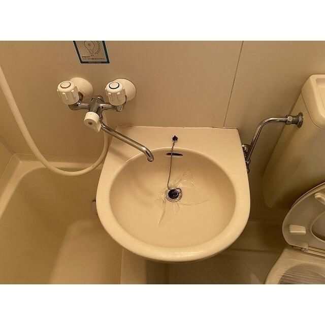 グローリア初穂桜台Ⅱの洗面所