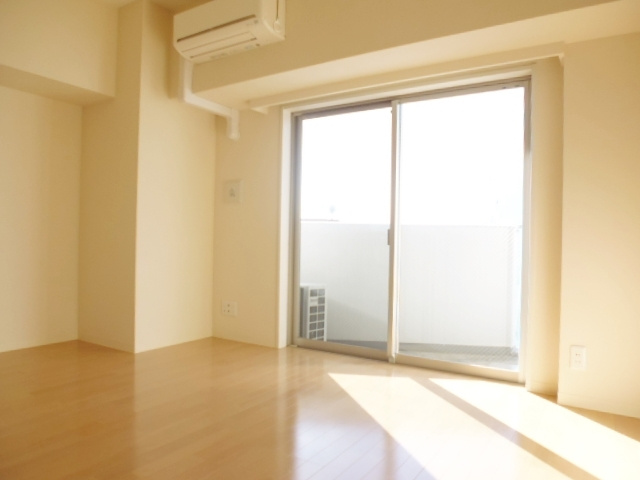 プレール・ドゥーク赤羽の居間・リビング|明るいお部屋です☆