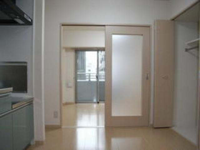 ＦＲＥＵＤＥ ＡＳＡＫＵＳＡの居間・リビング