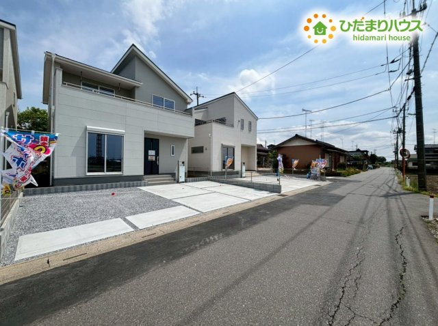 鴻巣市登戸　第2　新築一戸建て　リーブルガーデン　02の前面道路含む現地写真