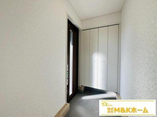 常滑市神明町1丁目　全3棟　3号棟の玄関|玄関☆　耐震等級3取得☆