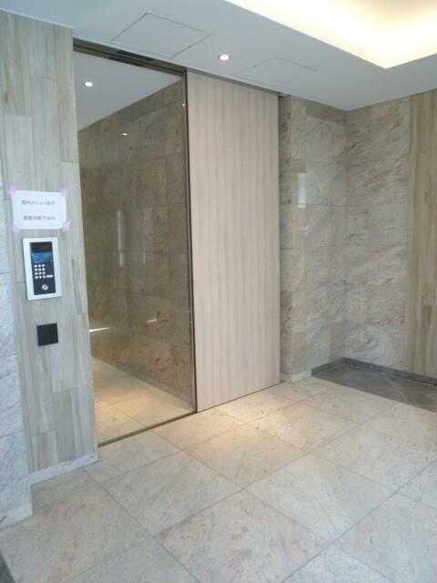 JUタワーフロント北斎ストリートのエントランス