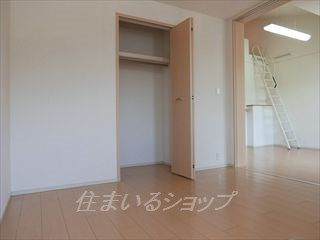 広島市安佐北区可部１丁目のアパートの収納