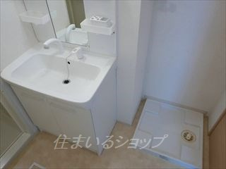 広島市安佐北区可部１丁目のアパートの洗面所|シャンプードレッサー