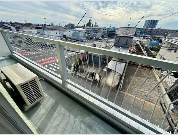 伊藤ビル　　刈谷市近郊の賃貸はクラスホーム刈谷店のバルコニー