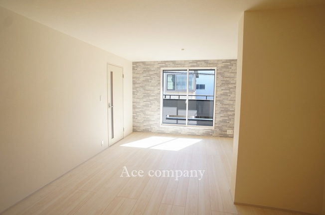 【居間・リビング】 | 東大阪市大蓮東1丁目　【2号棟/全2棟】 | 【LDK：17帖】