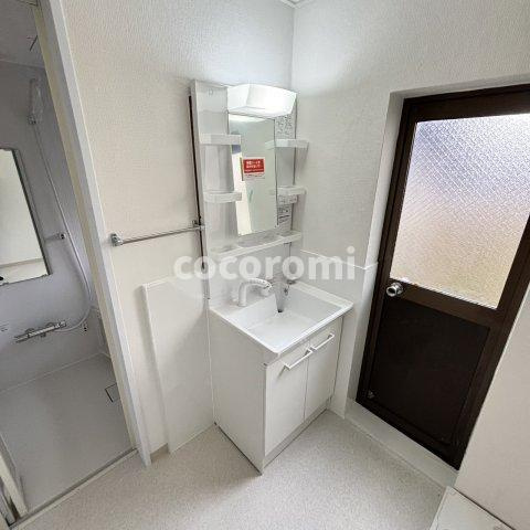 門真市大橋町戸建ての洗面所