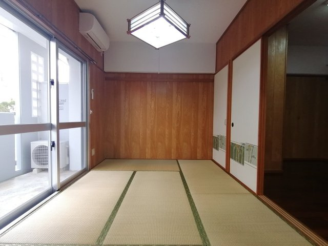 那覇ニュータウン大和の和室|※別部屋の写真の為、現状と異なる場合が御座います。