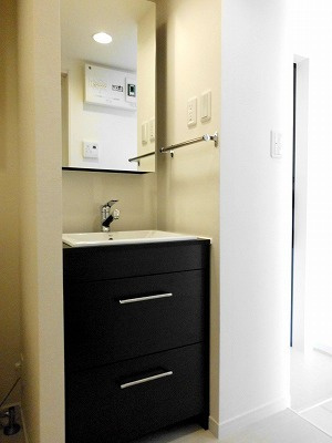 リブリ・Iの独立洗面台