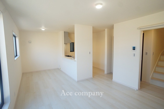 【居間・リビング】 | 東大阪市大蓮北4丁目　【5号棟/全5棟】 | 【LDK：16帖】