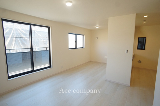 【居間・リビング】 | 東大阪市大蓮北4丁目　【5号棟/全5棟】 | 【LDK：16帖】