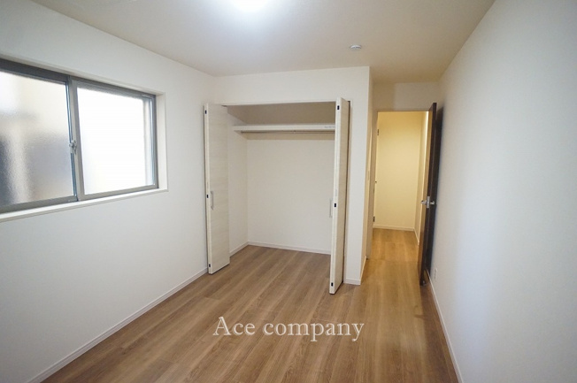 【内装】 | 東大阪市大蓮北4丁目　【3号棟/全5棟】 | 【1階：ストレージルーム6.5帖】クローゼット完備です♪