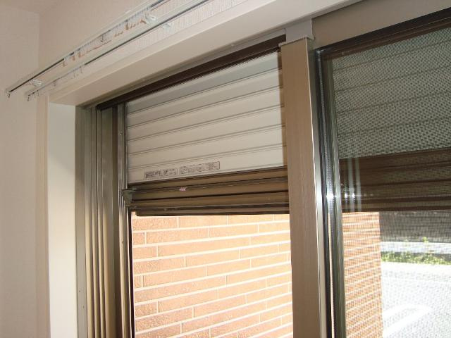 ボヌールのその他|窓シャッター